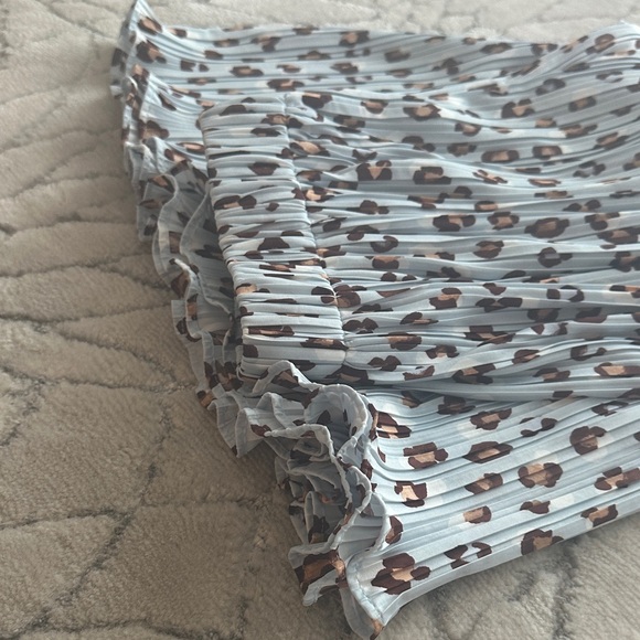 Ann Taylor White and Brown Pleated A-Line Skirt - Picture 8 of 8